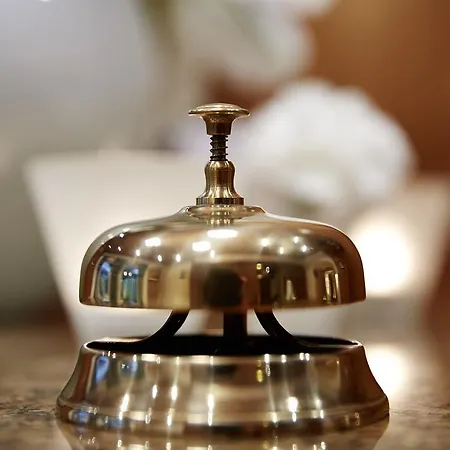 Angela 메이른호픈