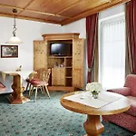 Angela 4* مايرهوفن